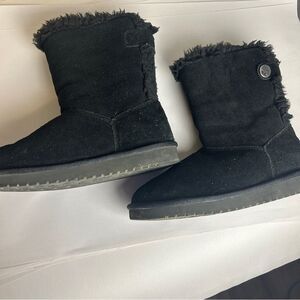 Kookaburra by UGG black leather fleece lined boots size 9